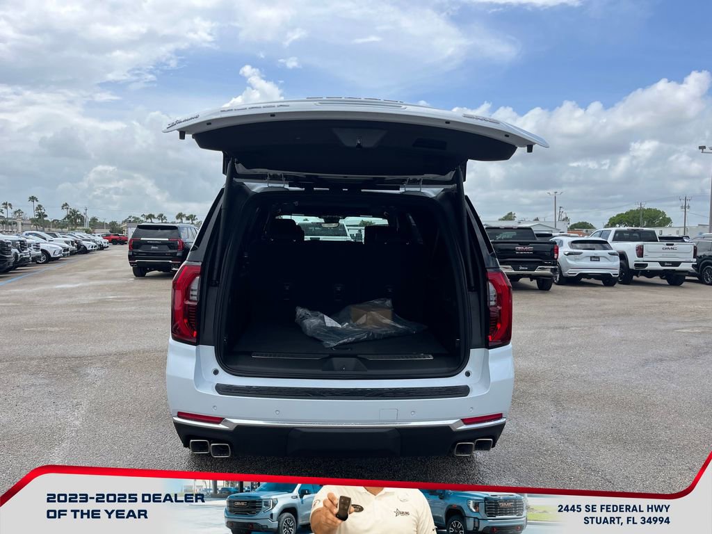 New 2026 GMC Yukon XL Denali w/ Denali Reserve Package AWD/4WD image 17