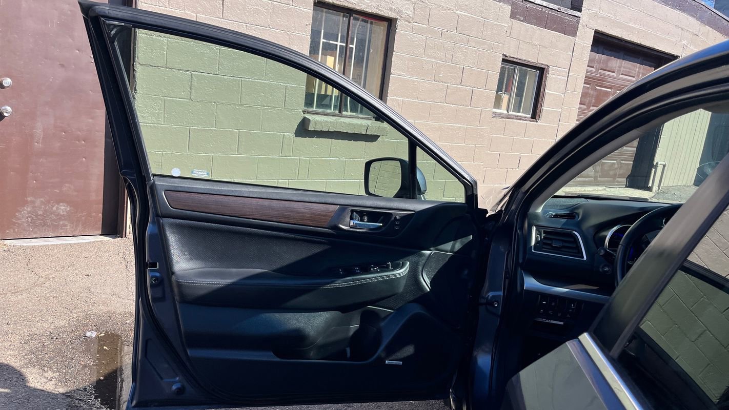 Used 2017 Subaru Legacy 2.5i Limited image 10