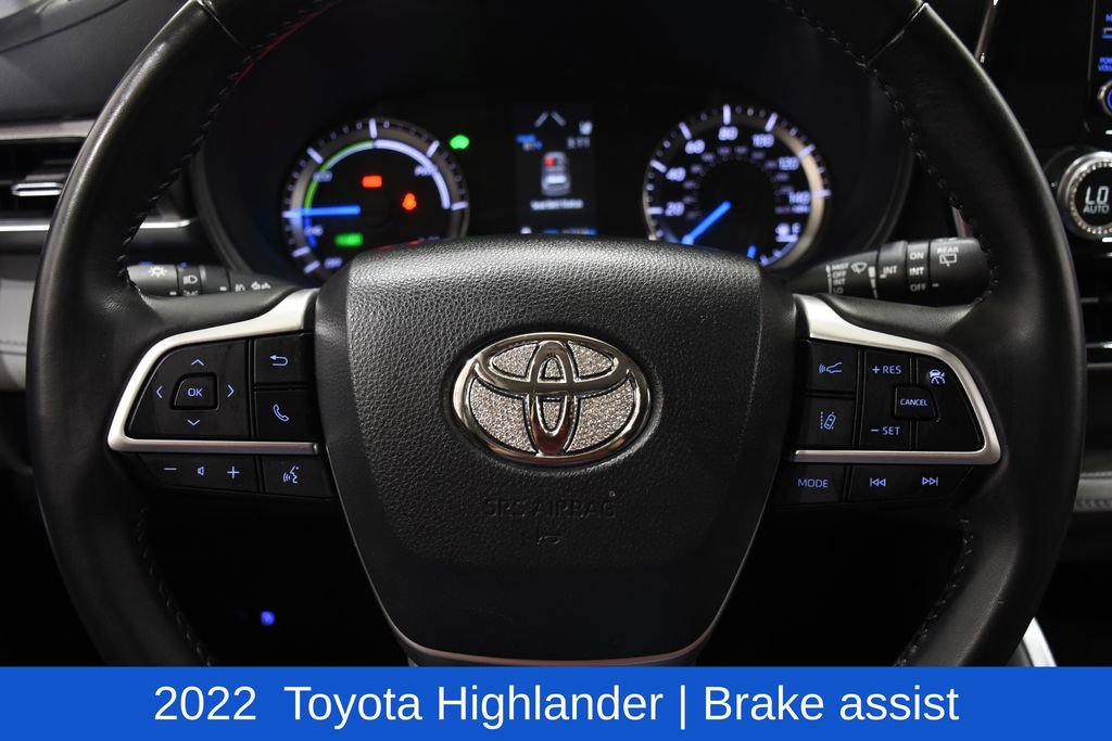 Used 2022 Toyota Highlander LE image 11
