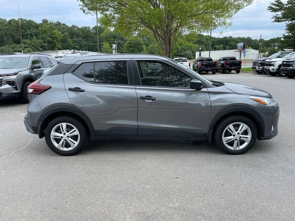 Used 2024 Nissan Kicks S FWD image 9
