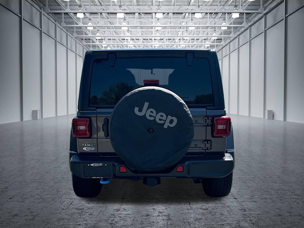 Used 2022 Jeep Wrangler Unlimited Sahara w/ Cold Weather Group AWD/4WD image 7