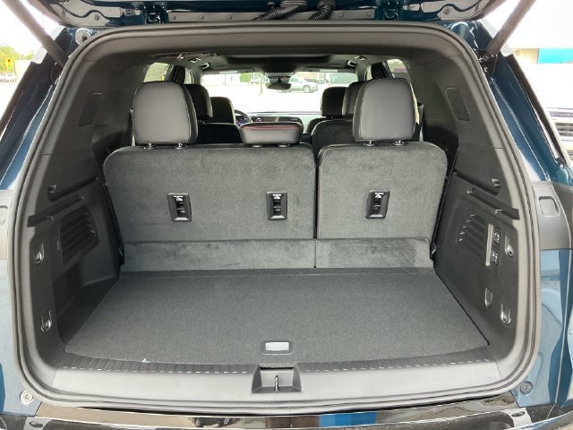 New 2027 Chevrolet Traverse RS w/ LPO, Floor Liner Package AWD/4WD image 16