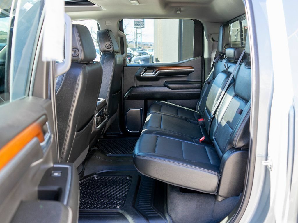 Used 2024 GMC Sierra 1500 Denali w/ Denali Reserve Package AWD/4WD image 13