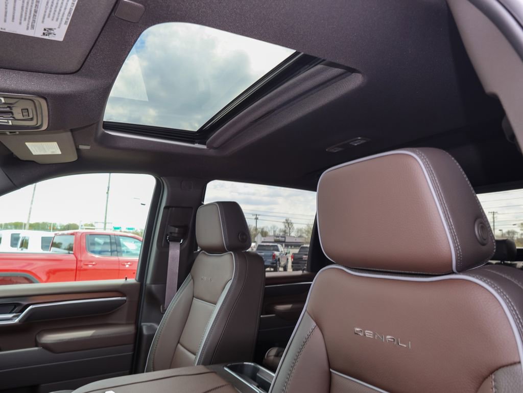 New 2026 GMC Sierra 2500 Denali w/ Denali Reserve Package AWD/4WD image 9