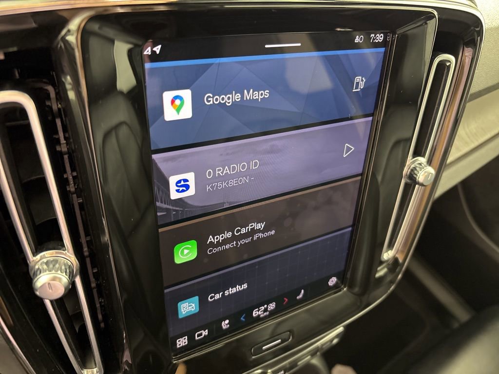 Used 2023 Volvo XC40 B5 Core w/ Protection Package Premier image 32