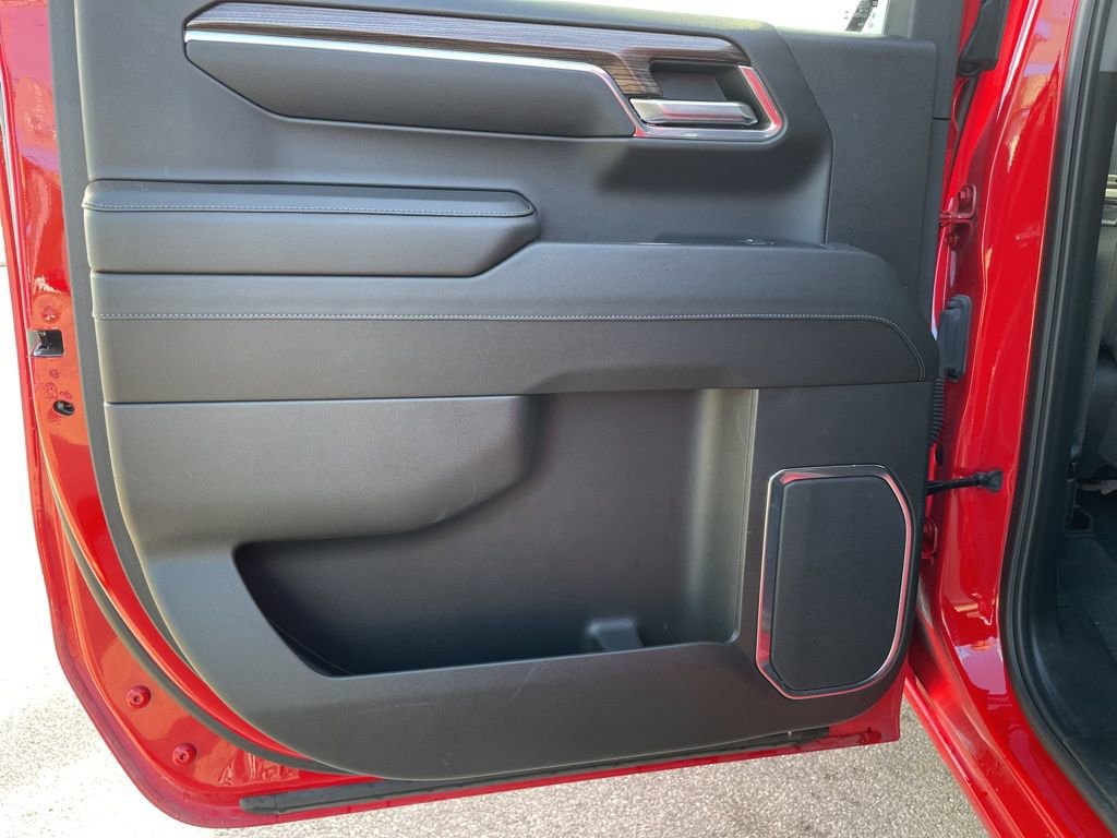 Used 2024 Chevrolet Silverado 1500 LT image 42