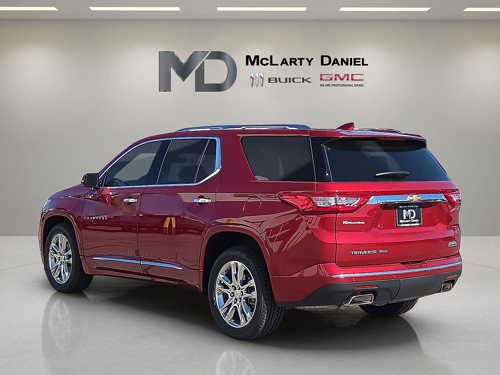Certified 2018 Chevrolet Traverse High Country image 4