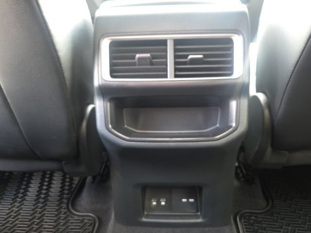 Used 2024 Volkswagen Atlas Cross Sport SE AWD/4WD image 19