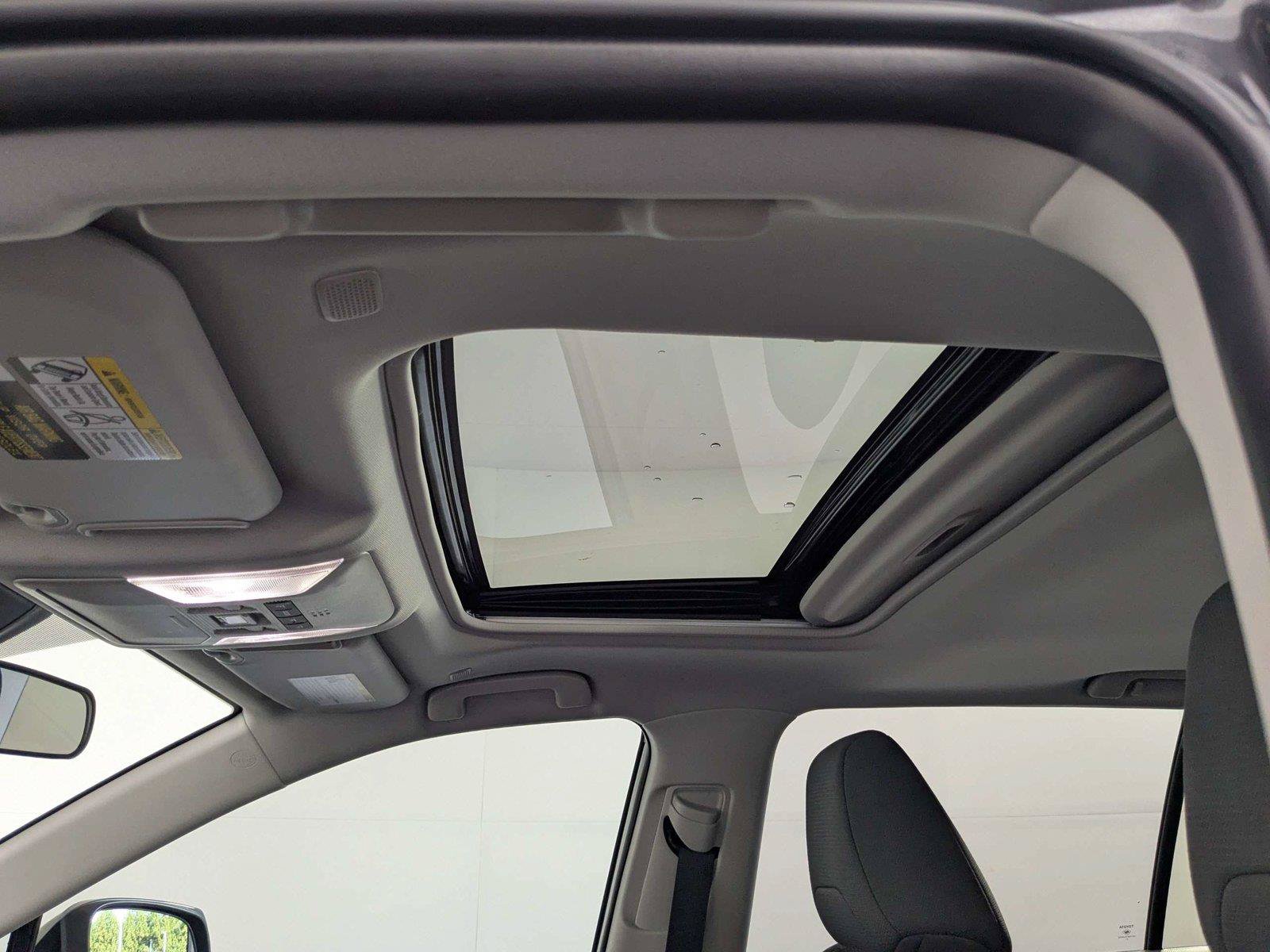Certified 2025 Toyota RAV4 XLE w/ Convenience Package FWD image 16