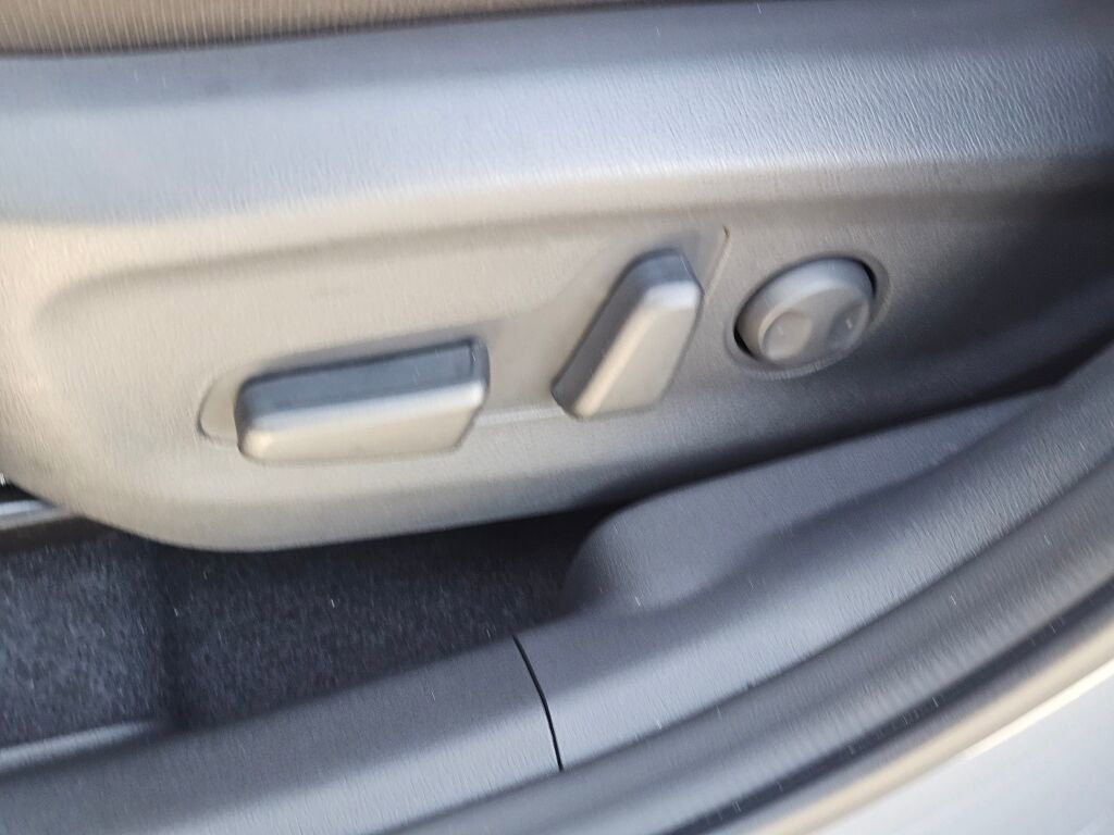 Used 2023 Hyundai Kona SE image 31