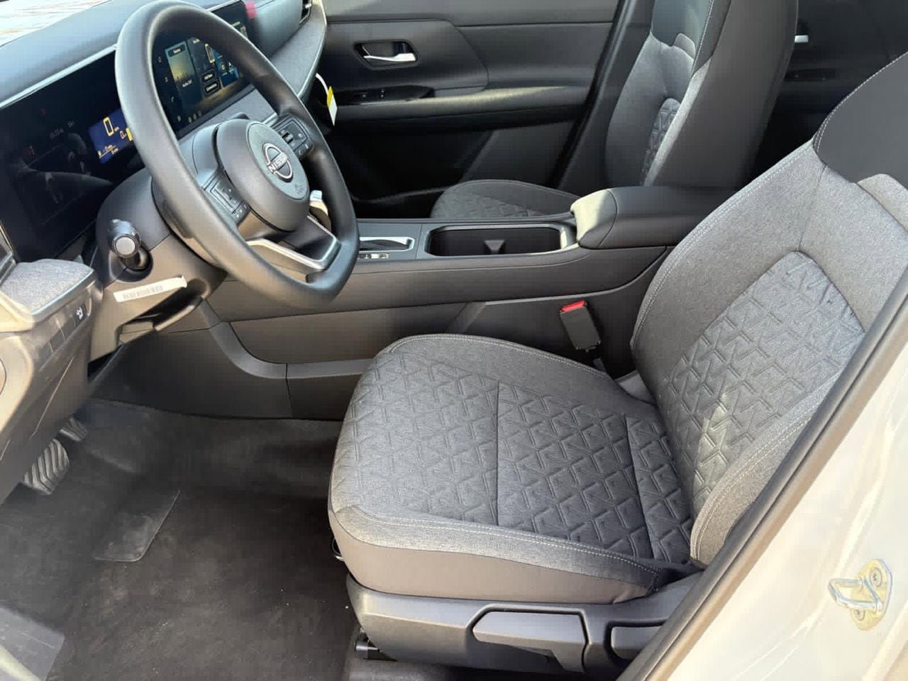 New 2026 Nissan Kicks SV w/ SV Premium Package FWD image 17