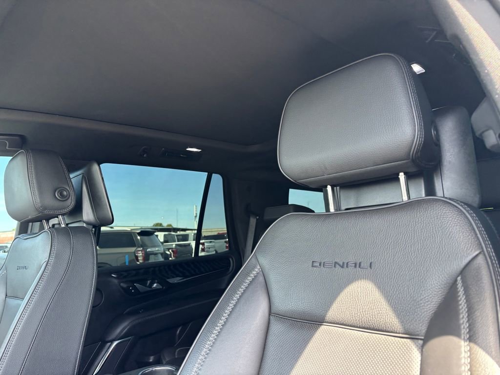 Used 2023 GMC Yukon Denali image 13