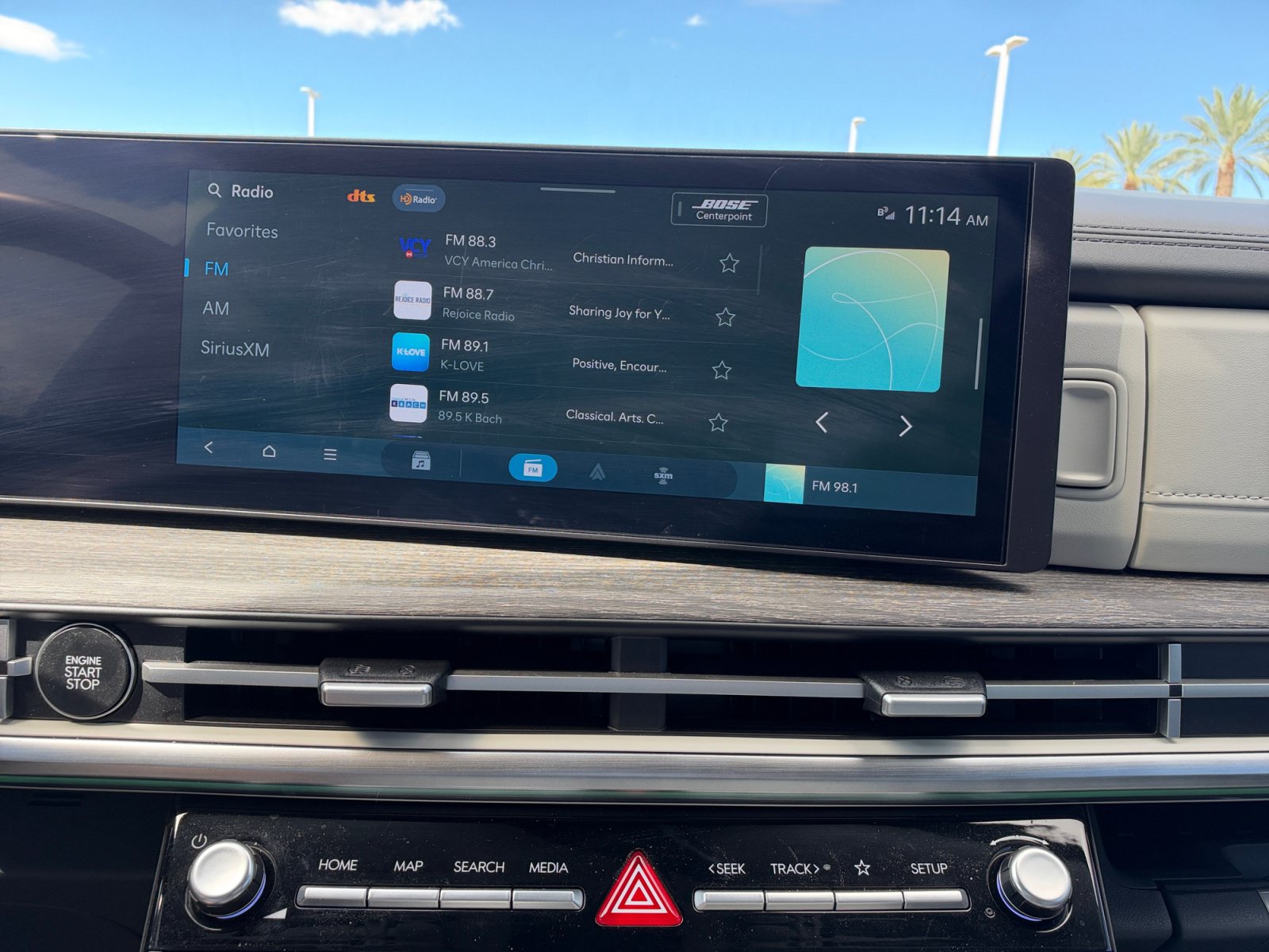 Used 2025 Hyundai Santa Fe Limited FWD image 12
