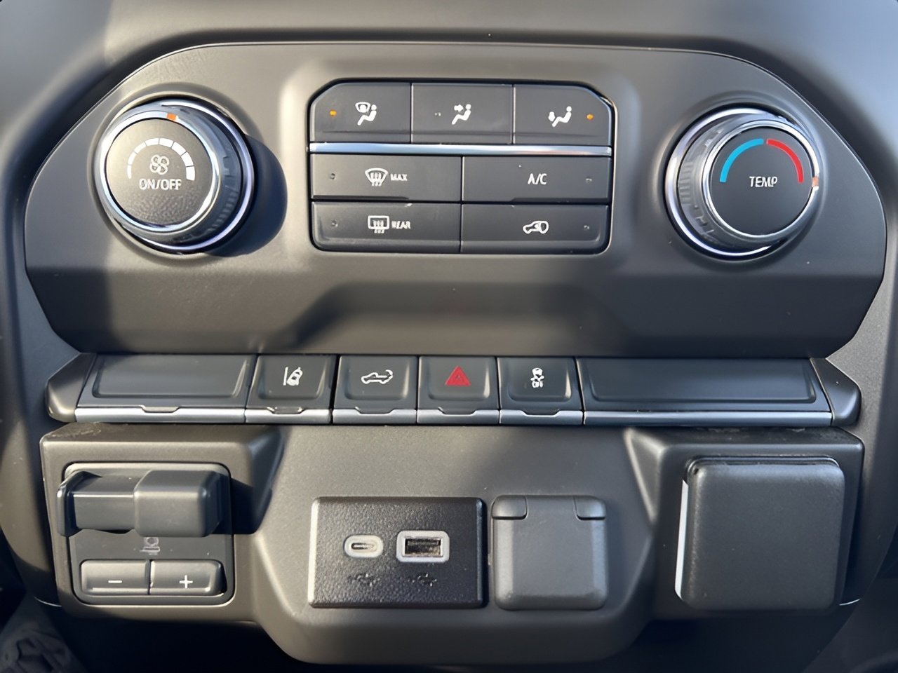 Used 2025 Chevrolet Silverado 2500 W/T w/ WT Convenience Package image 13