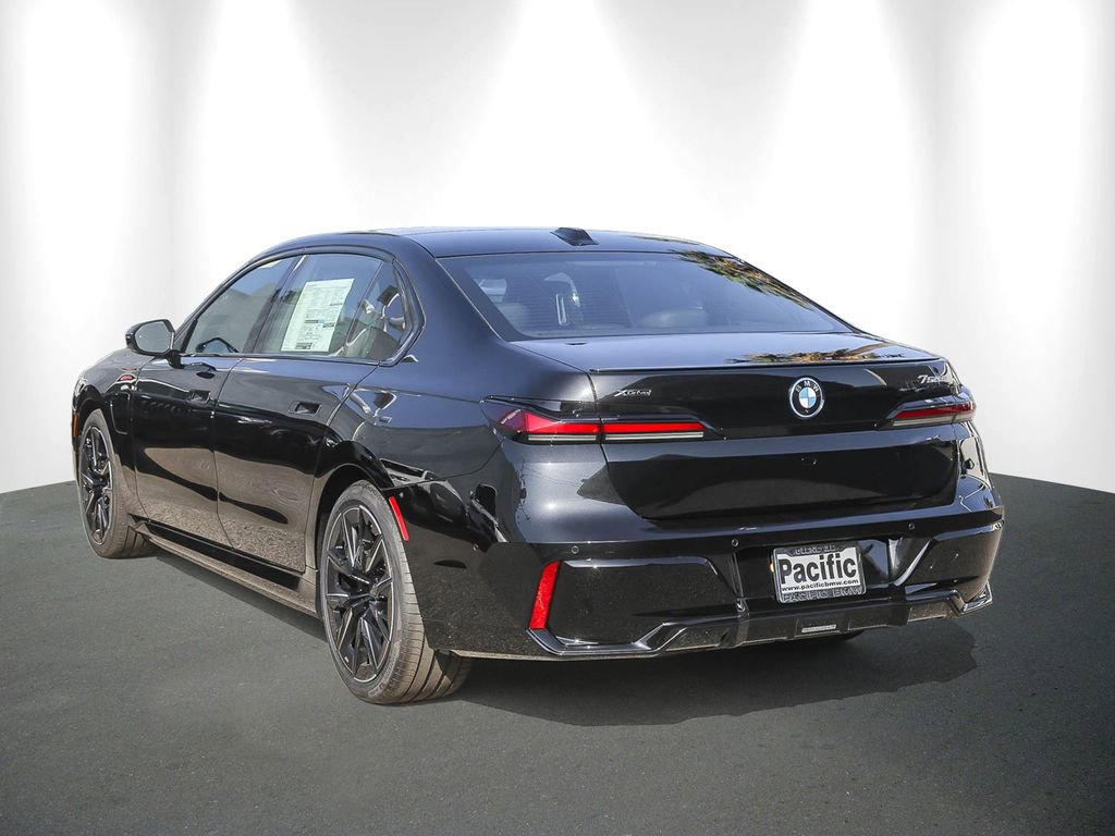 New 2026 BMW 750e xDrive AWD/4WD image 4