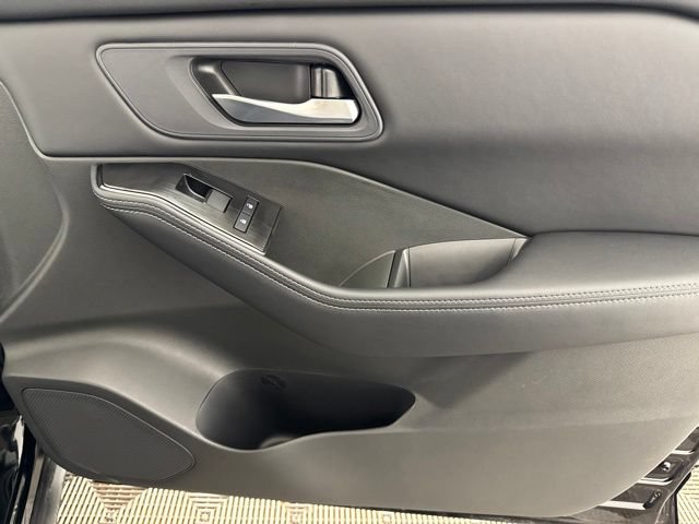 New 2026 Nissan Rogue SV AWD/4WD image 19