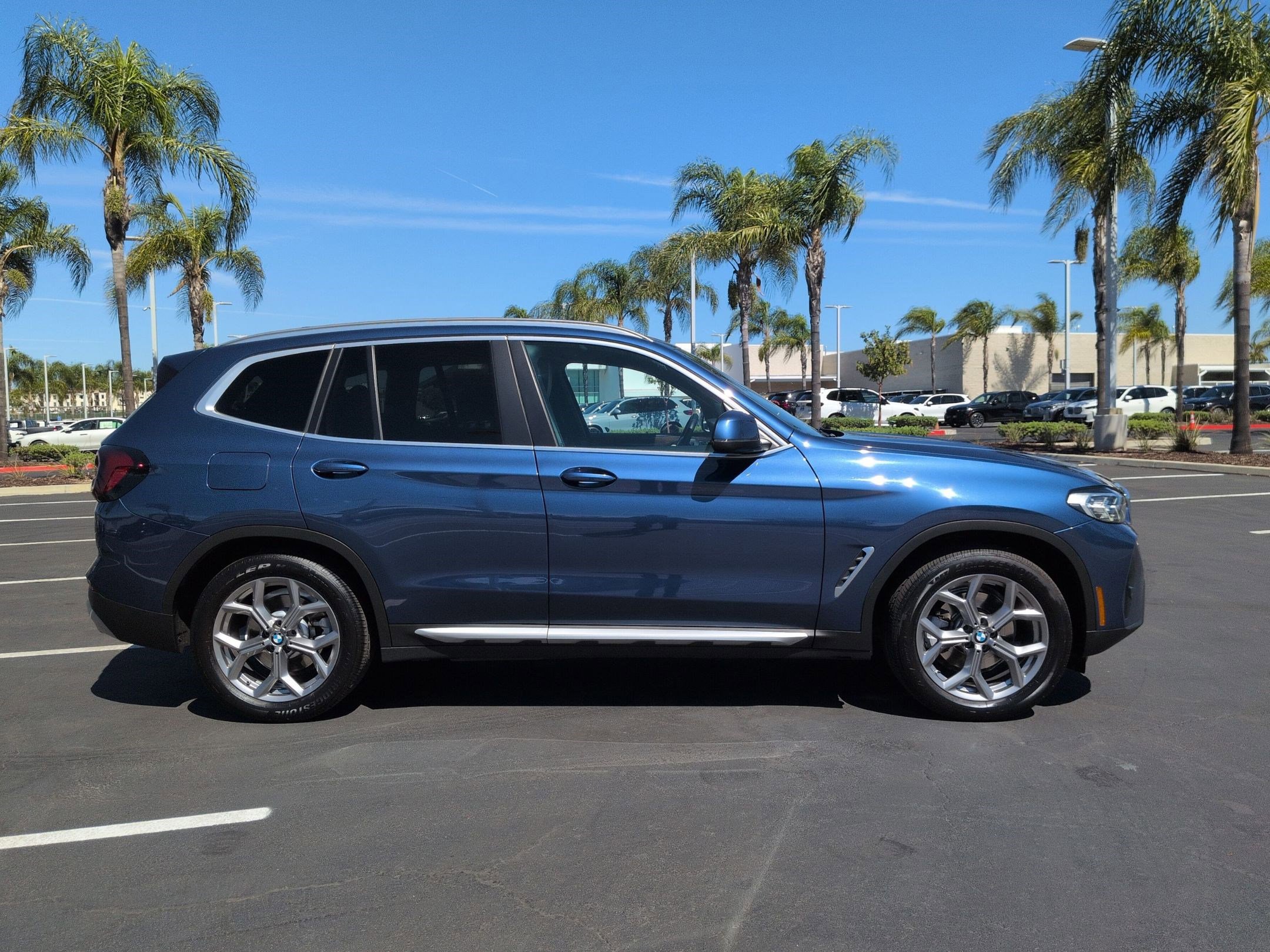 Used 2023 BMW X3 xDrive30i w/ Premium Package image 11