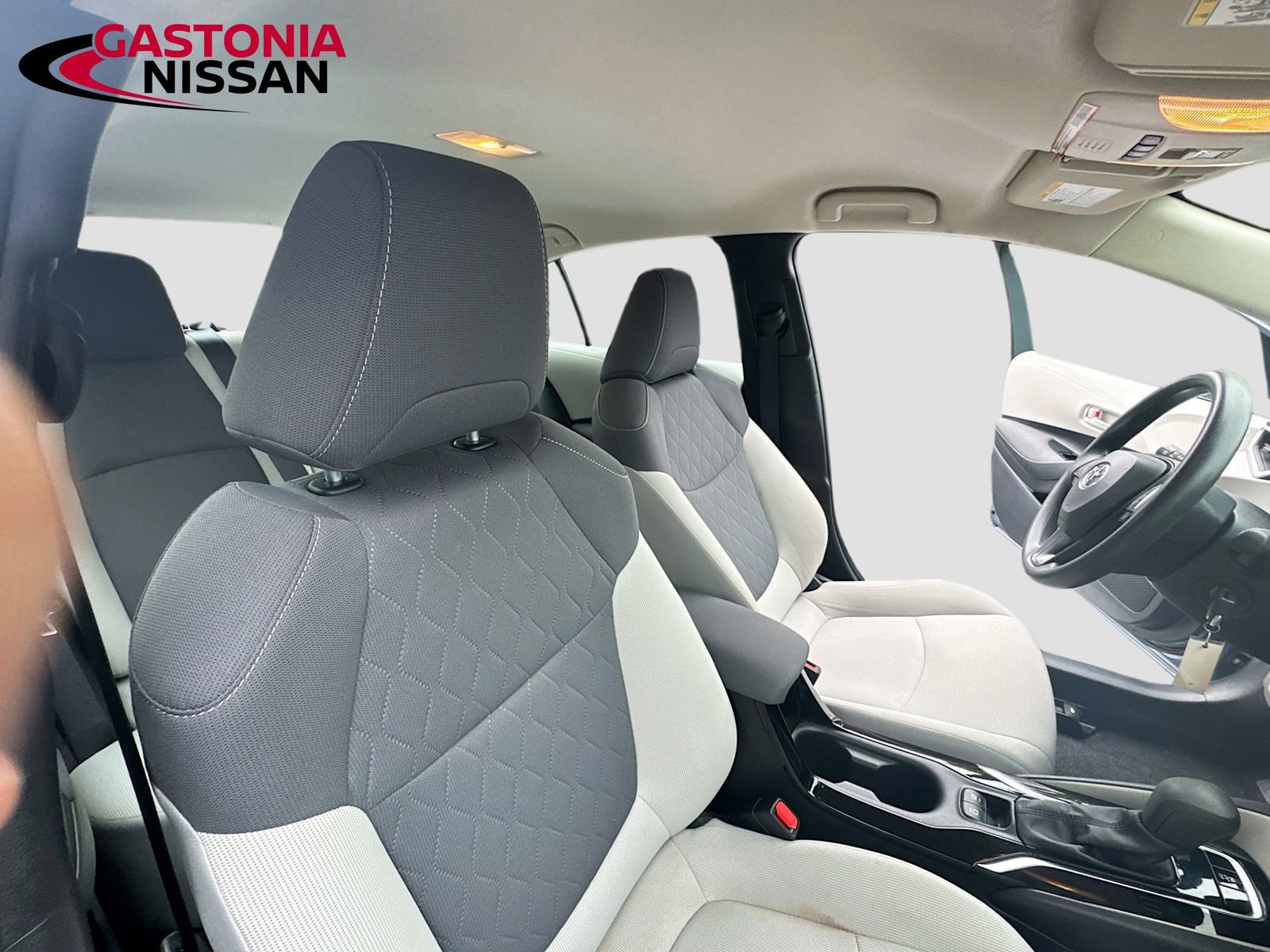 Used 2022 Toyota Corolla LE image 31