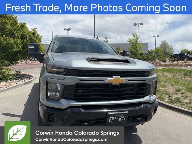 Used 2025 Chevrolet Silverado 2500 Custom w/ Custom Value Package AWD/4WD image 3