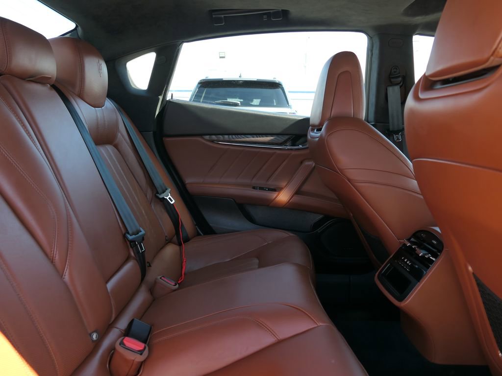 Used 2023 Maserati Quattroporte Modena image 22