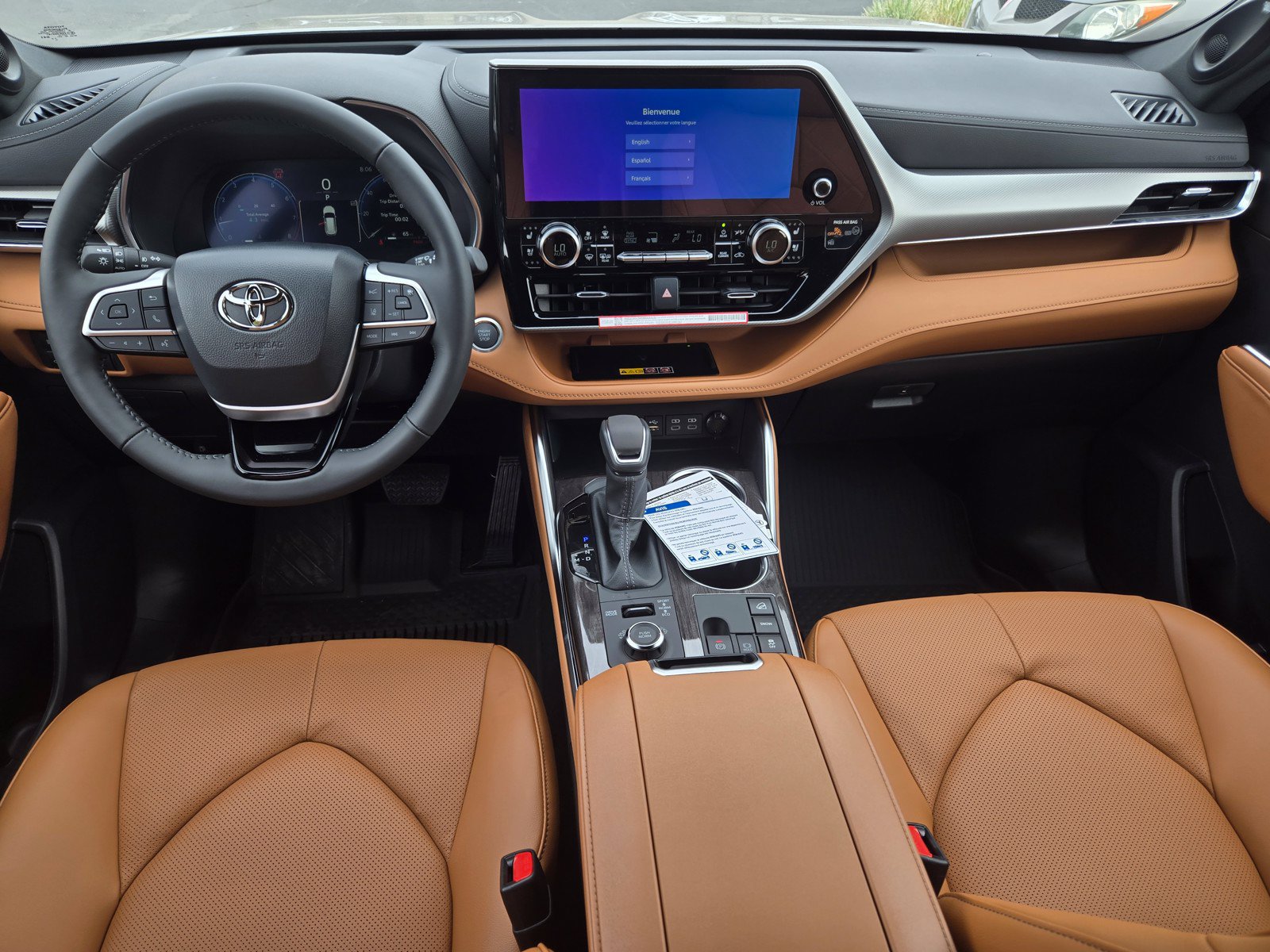 New 2026 Toyota Highlander Platinum AWD/4WD image 10