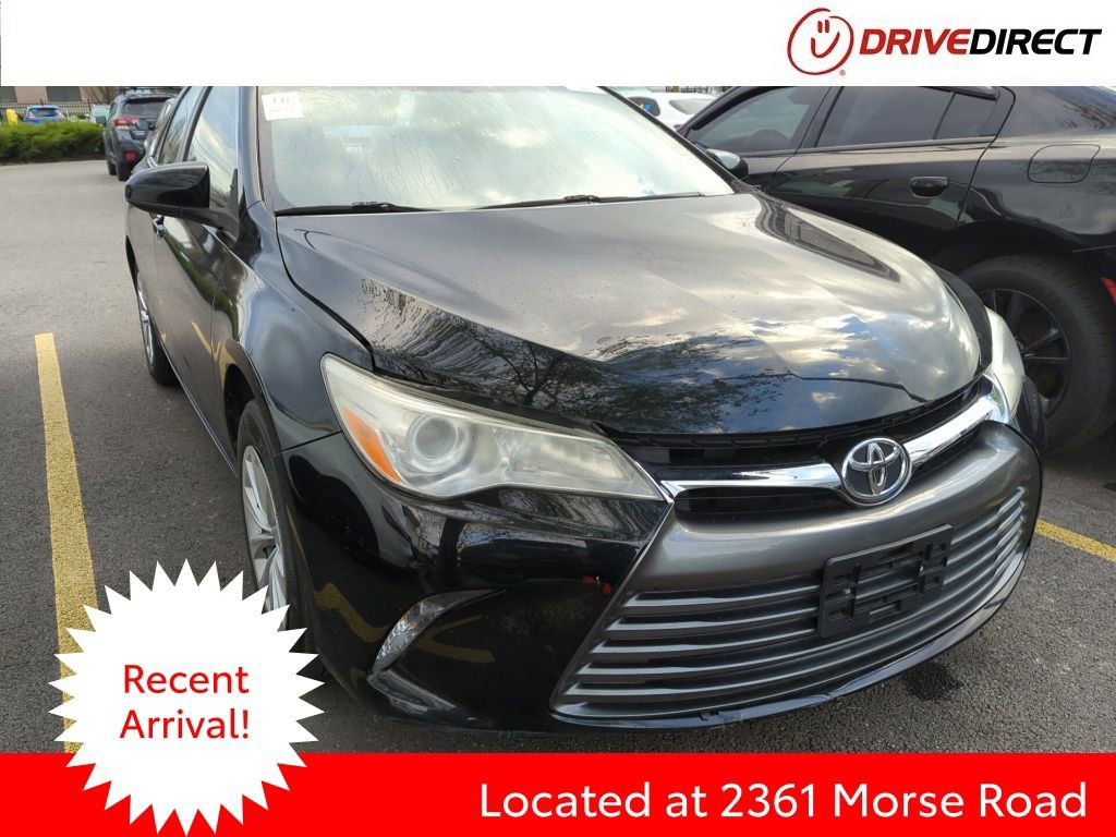 Used 2017 Toyota Camry LE image 1