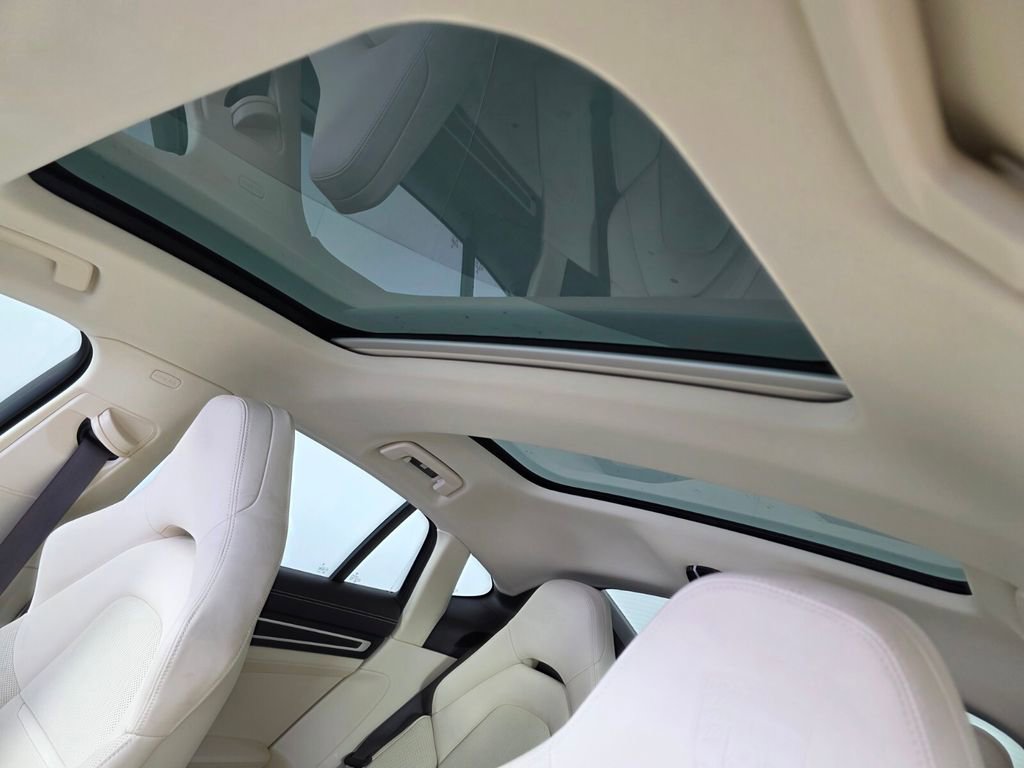 Used 2023 Porsche Panamera image 13