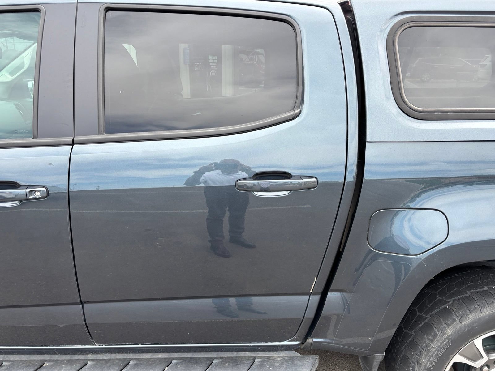 Used 2019 Chevrolet Colorado Z71 AWD/4WD image 11
