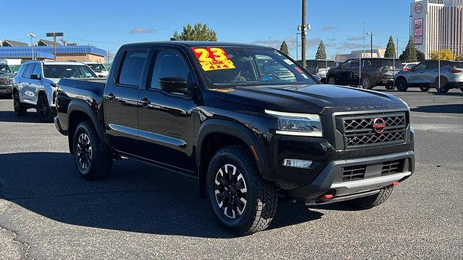Used 2023 Nissan Frontier PRO-4X w/ Technology Package image 3