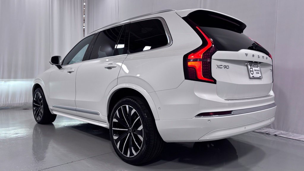 Certified 2026 Volvo XC90 B6 Plus AWD/4WD image 8