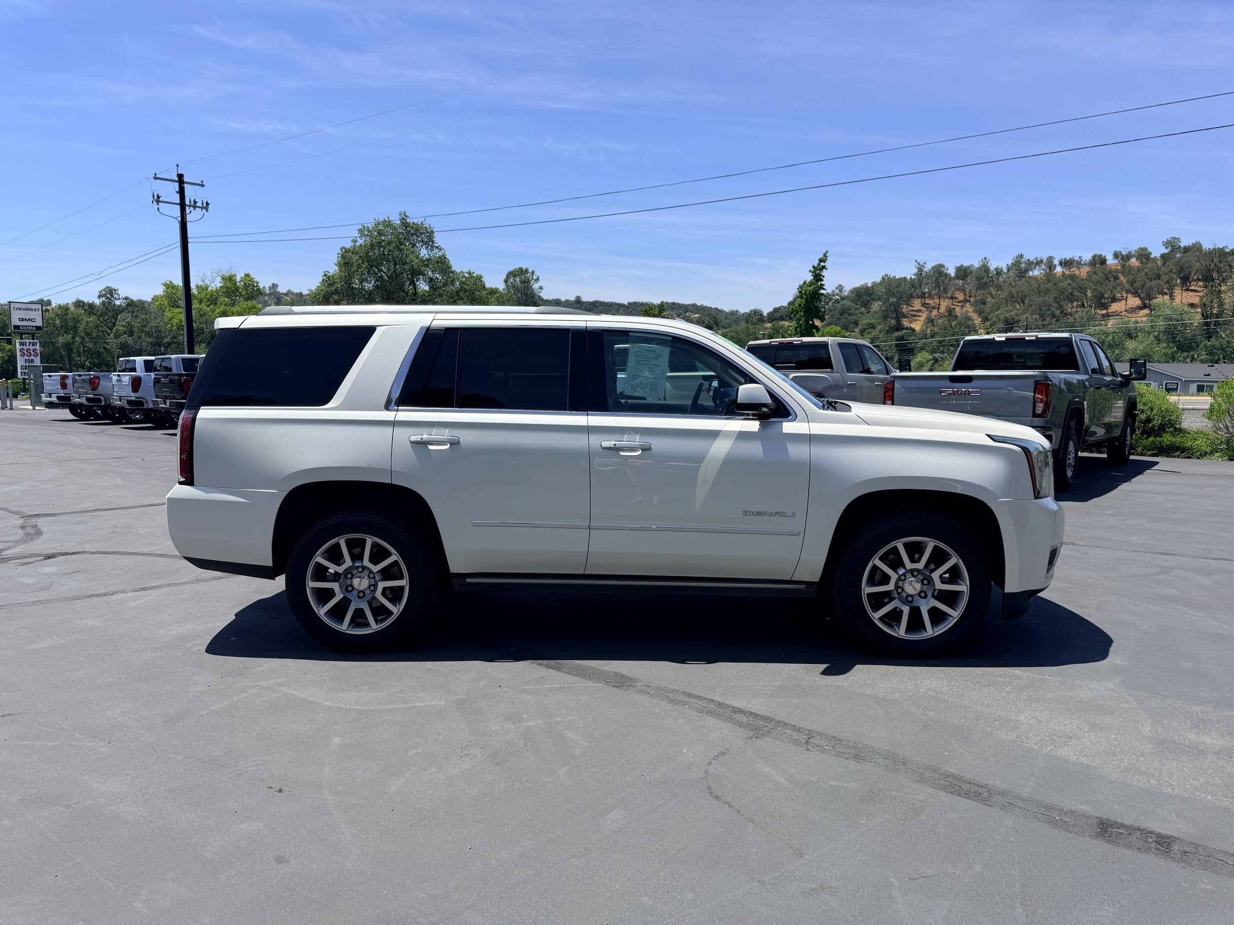Used 2015 GMC Yukon Denali w/ Open Road Package AWD/4WD image 5