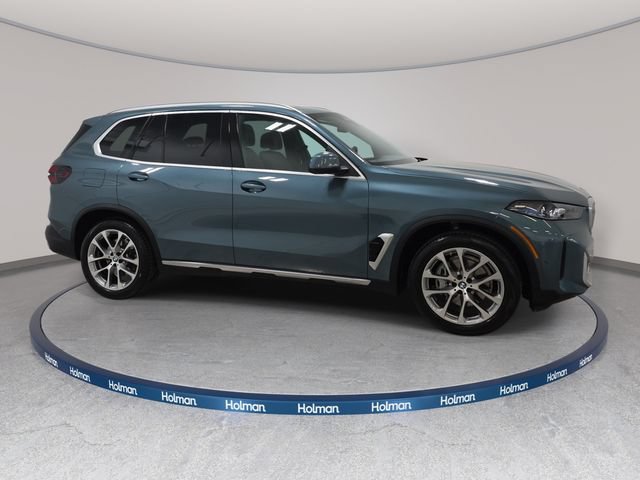 Used 2024 BMW X5 xDrive40i w/ Premium Package AWD/4WD image 4