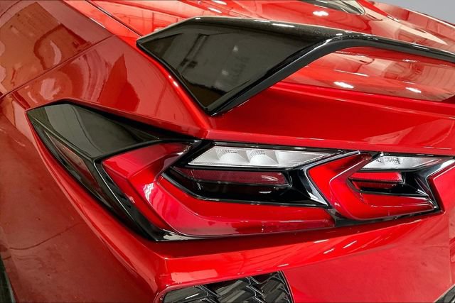 Used 2021 Chevrolet Corvette Stingray Premium Cpe w/ Z51 Performance Package RWD image 28