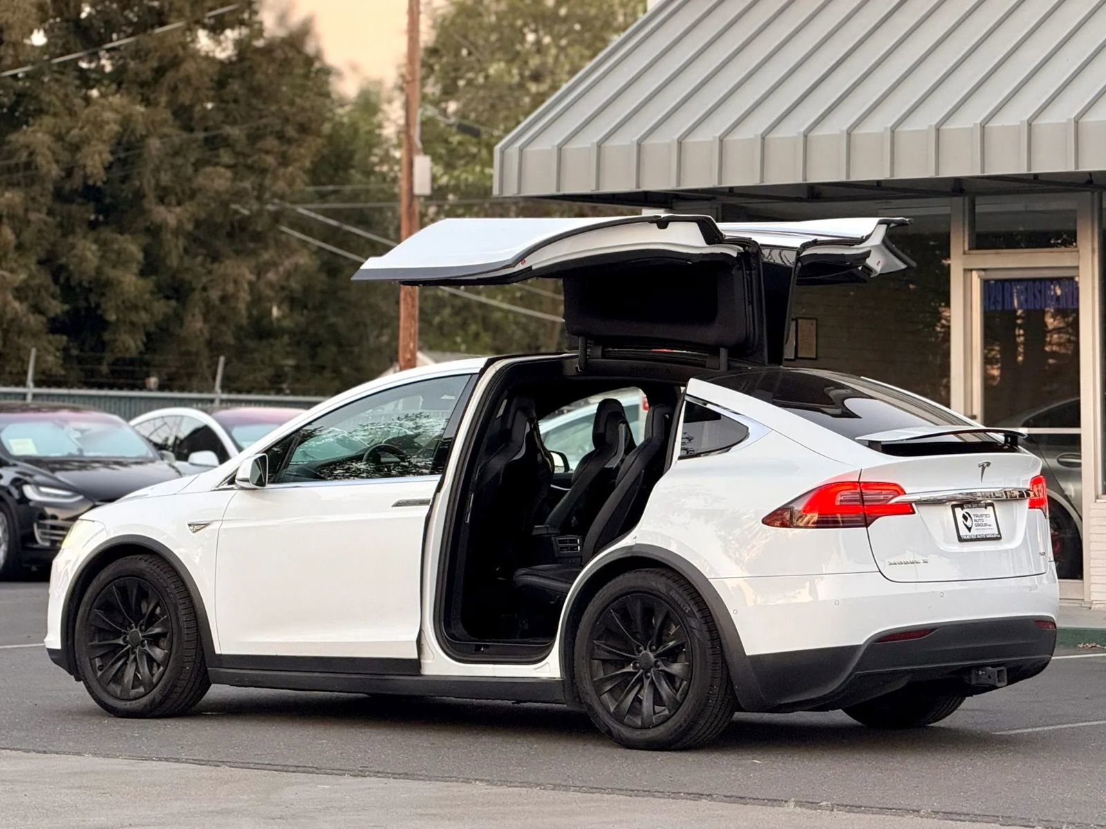 Used 2016 Tesla Model X 75D image 7