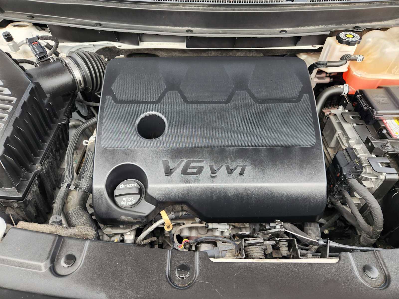 Used 2021 Chevrolet Traverse LT image 32