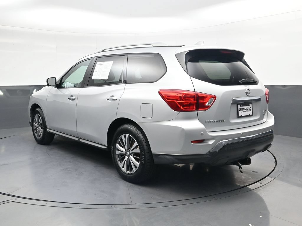Used 2020 Nissan Pathfinder SL AWD/4WD image 8