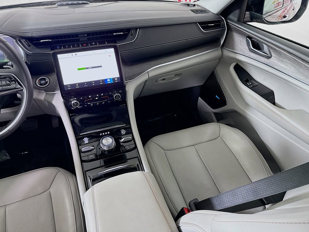 Used 2022 Jeep Grand Cherokee Overland image 29