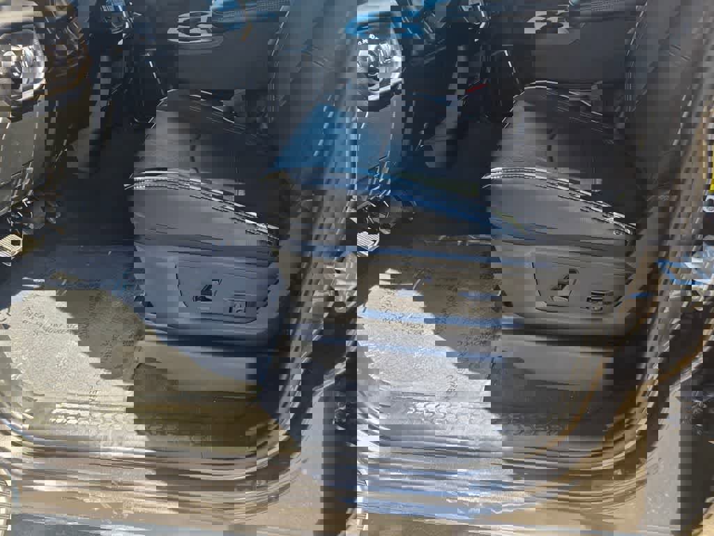 Used 2024 RAM 2500 Laramie w/ Safety Group image 18