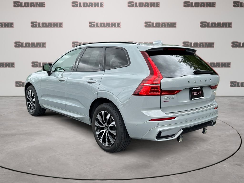 Used 2024 Volvo XC60 B5 Plus w/ Climate Package AWD/4WD image 3