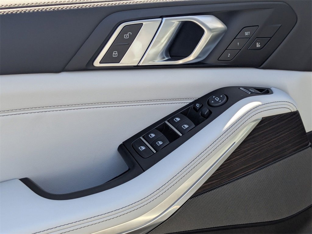 New 2026 BMW X5 sDrive40i image 15