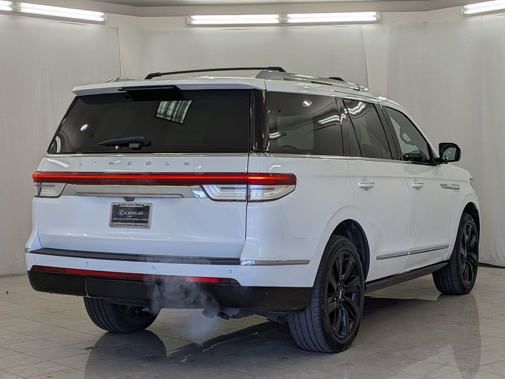 Used 2023 Lincoln Navigator Reserve image 8