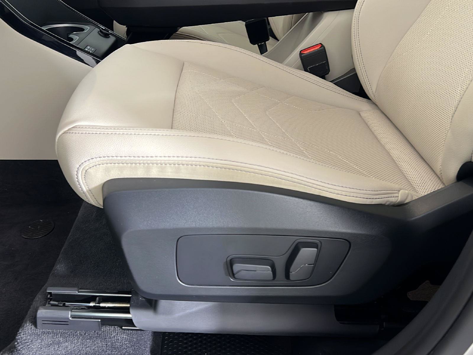 Used 2023 BMW X1 xDrive28i w/ Premium Package AWD/4WD image 36