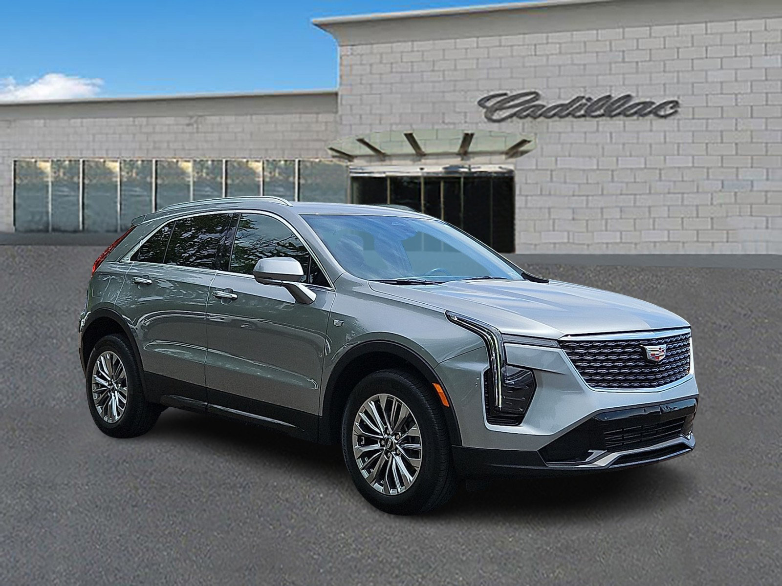 Certified 2025 Cadillac XT4 Premium Luxury AWD/4WD image 3