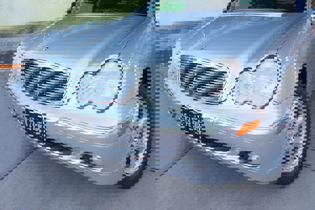 Used 2002 Mercedes-Benz C 320 Sedan image 8