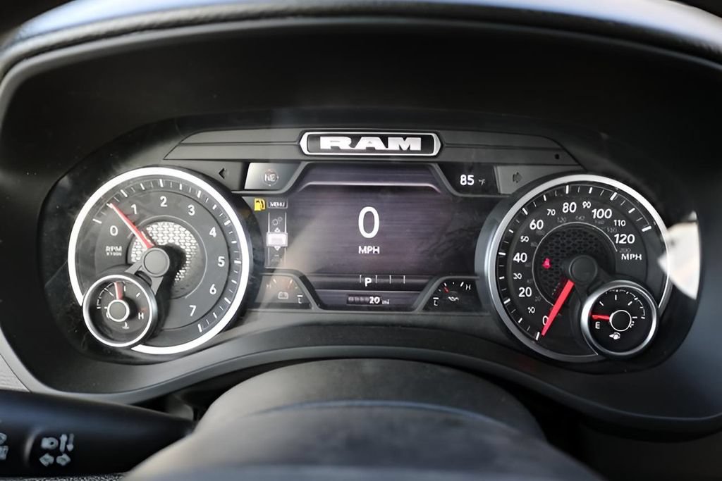 New 2026 RAM 1500 Express AWD/4WD image 21
