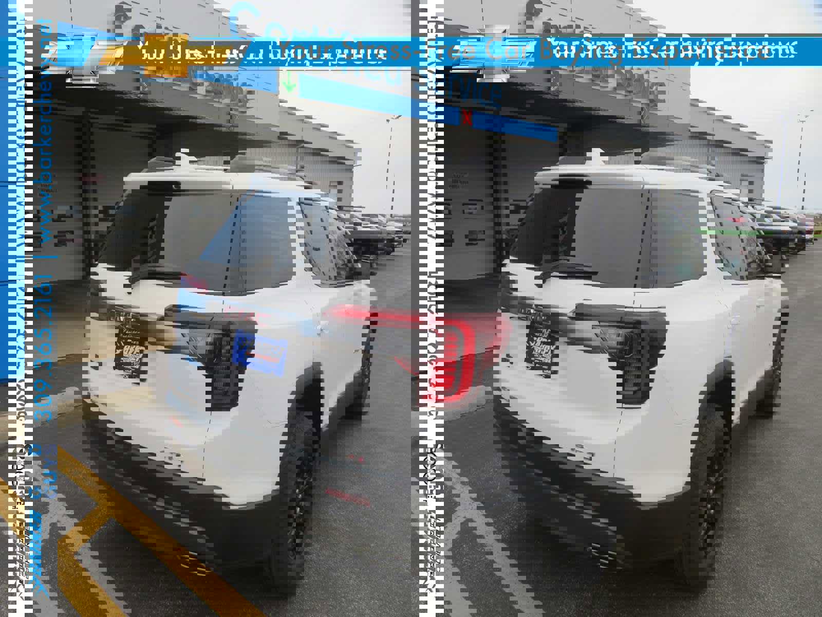 Used 2023 GMC Acadia AT4 w/ Preferred Package image 5