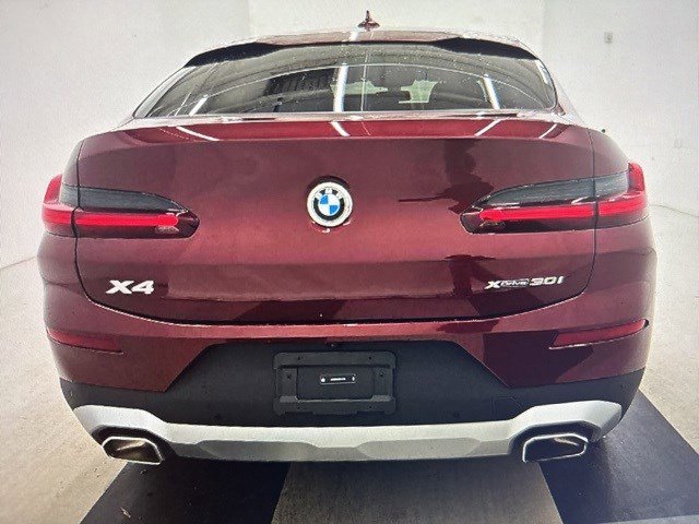 Certified 2025 BMW X4 xDrive30i image 5