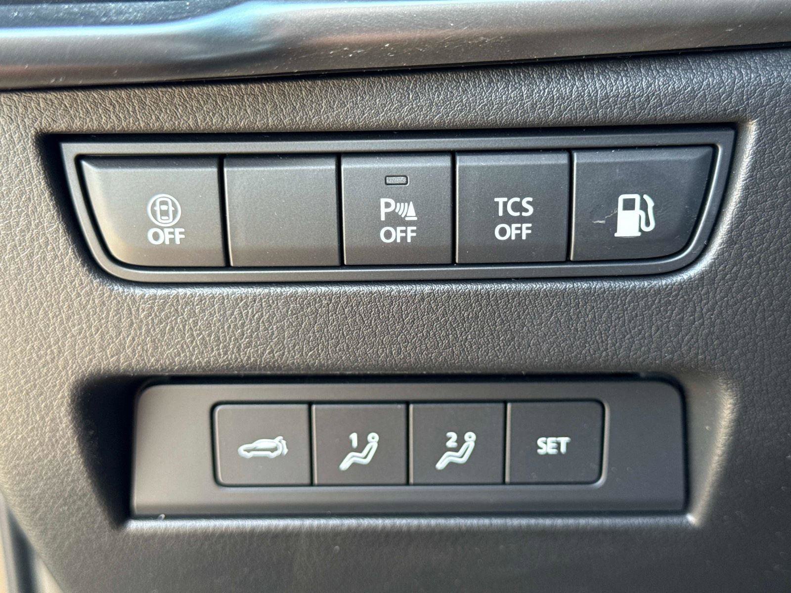 Certified 2024 MAZDA CX-90 Plug-In Hybrid w/ Premium Pkg image 32