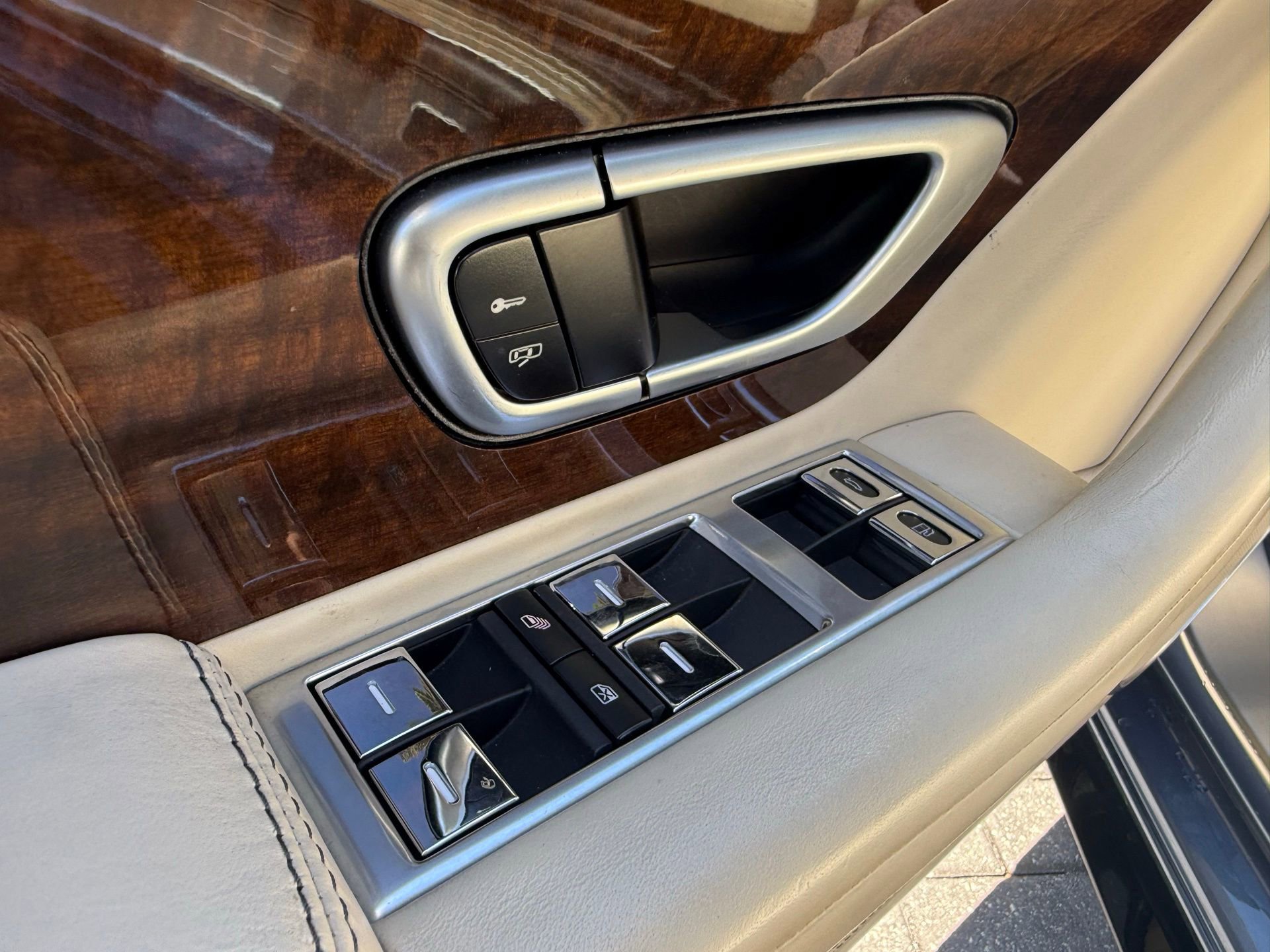 Used 2015 Bentley Continental GT V8 S image 38