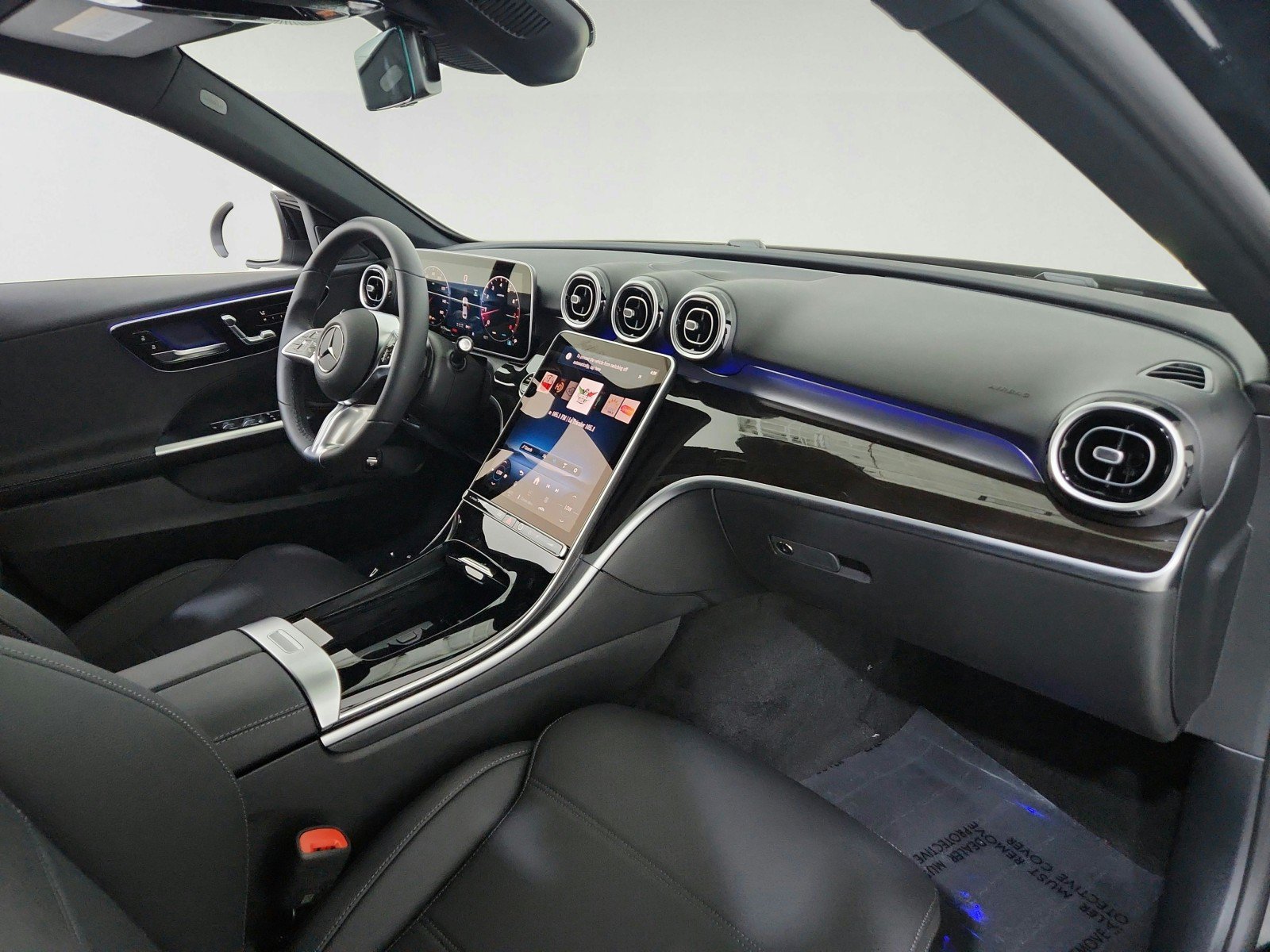 Used 2025 Mercedes-Benz C 300 Sedan image 19